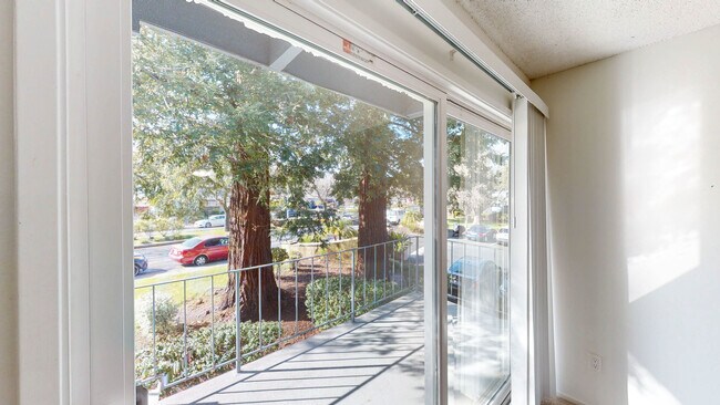 Building Photo - 410 Alameda del Prado