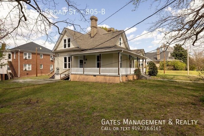 Building Photo - 805 S Broad St