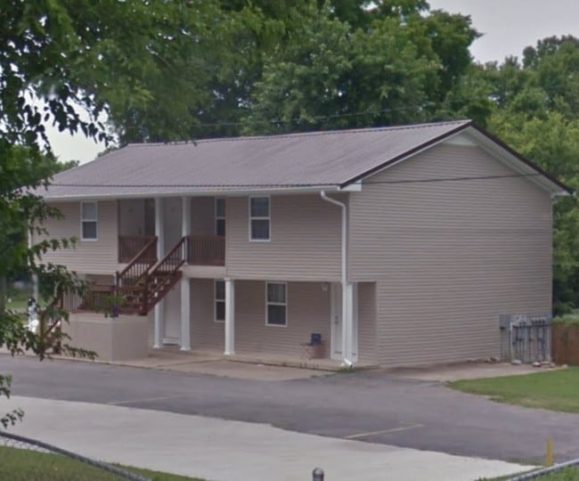 Courtyard Apartments Building B 739 N Water Ave Gallatin TN 37066