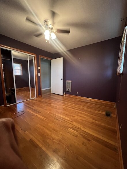 Building Photo - 2110 Summitt Ave