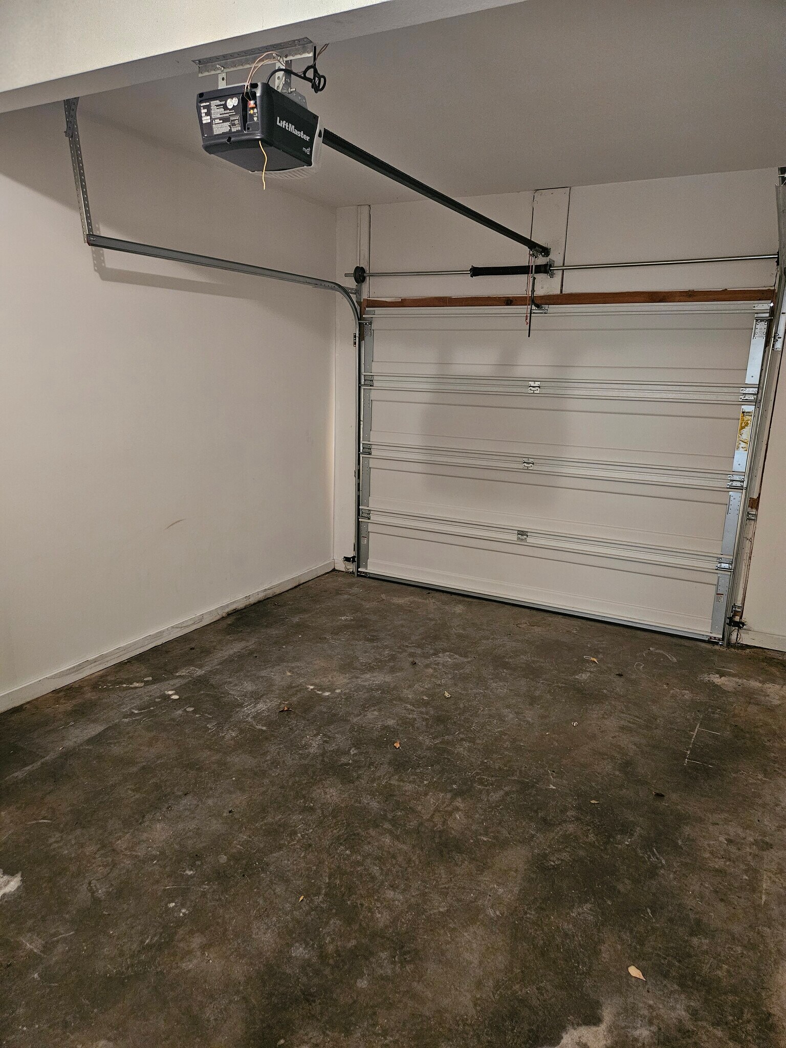 Building Photo - 2006 Rashid Ct