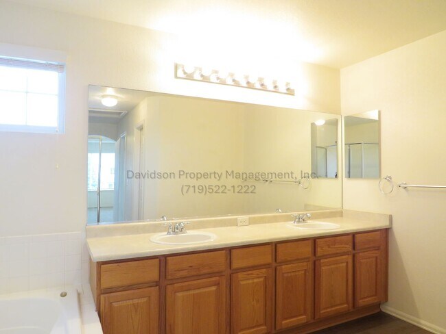 Building Photo - 6463 Jules Dr