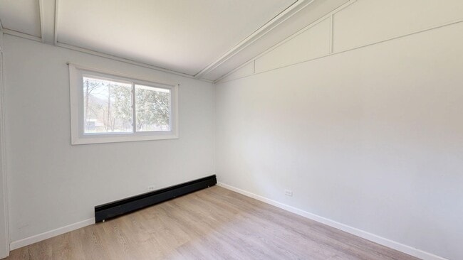 Building Photo - 137 Cedar St