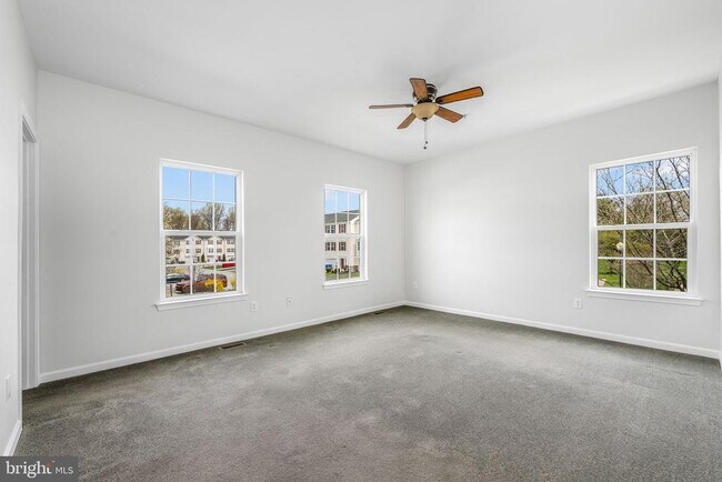 Building Photo - 202 Bardel Dr