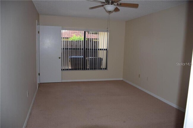 Building Photo - 470 Hunter Cir