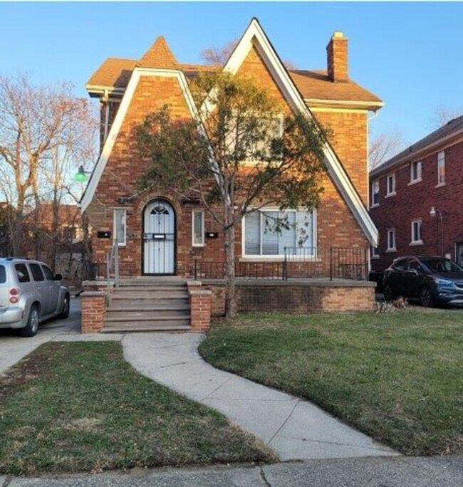 Primary Photo - 17376 Kentucky St