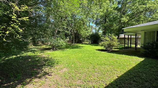 Building Photo - Gorgeous 3 bed Home!!