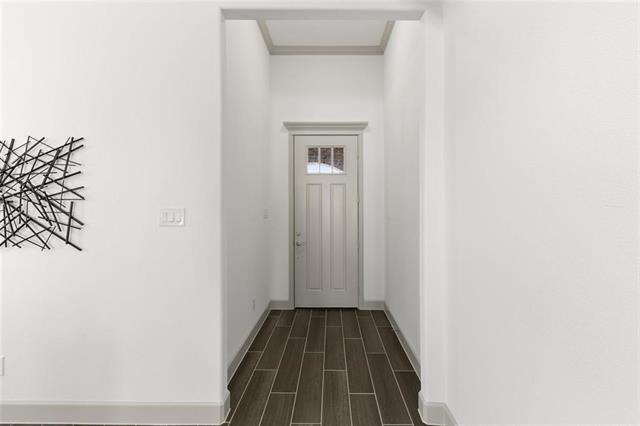 Building Photo - 589 Silver Spgs Ln