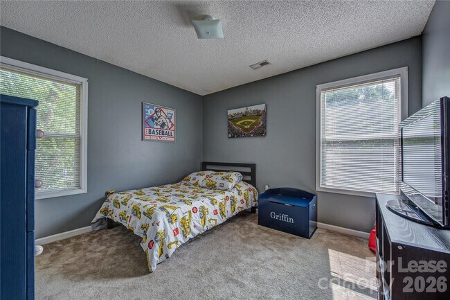 Building Photo - 121 Pratt St