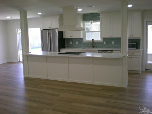 Building Photo - 11606 Chanticleer Dr