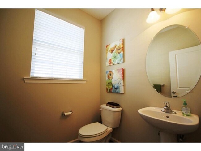 Building Photo - 431 Williamson Ct