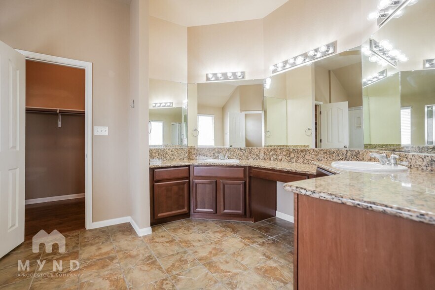 Building Photo - 5301 Cypress Ranch Blvd