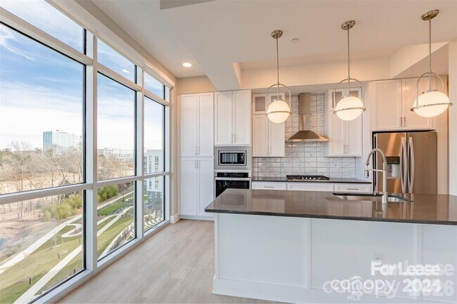 Building Photo - 13230 Ballantyne Corporate Pl