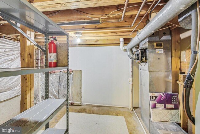 Building Photo - 5 Drumcastle Ct