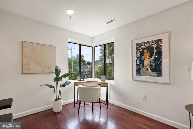 Building Photo - 5401 9th St NW