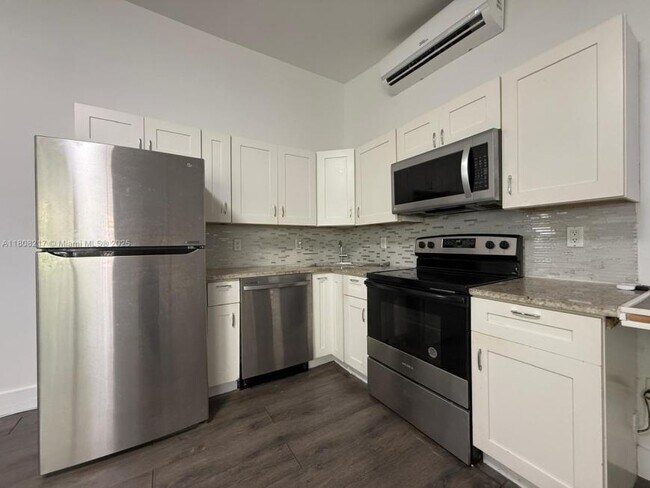 Primary Photo - 2 bedroom in North Miami FL 33161