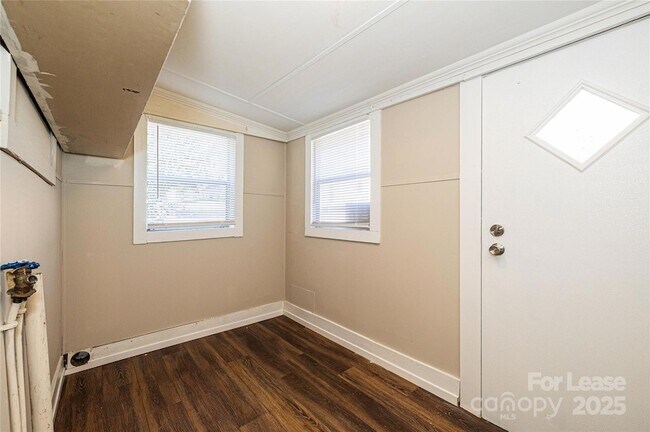 Building Photo - 103 E Louisiana Ave