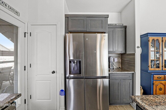 Building Photo - 14852 Jack White Ave