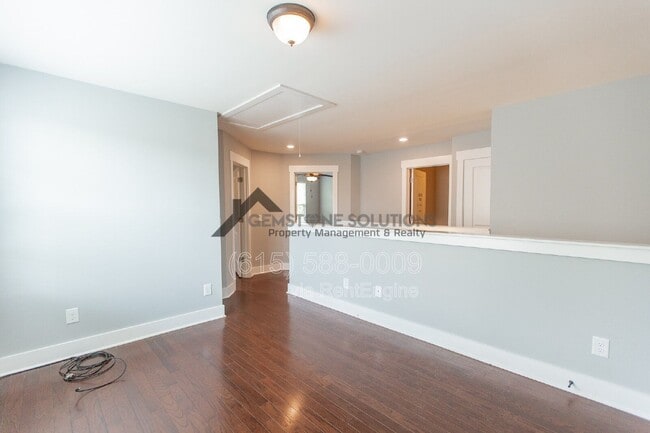 Building Photo - 1041 Honey Bush Cir