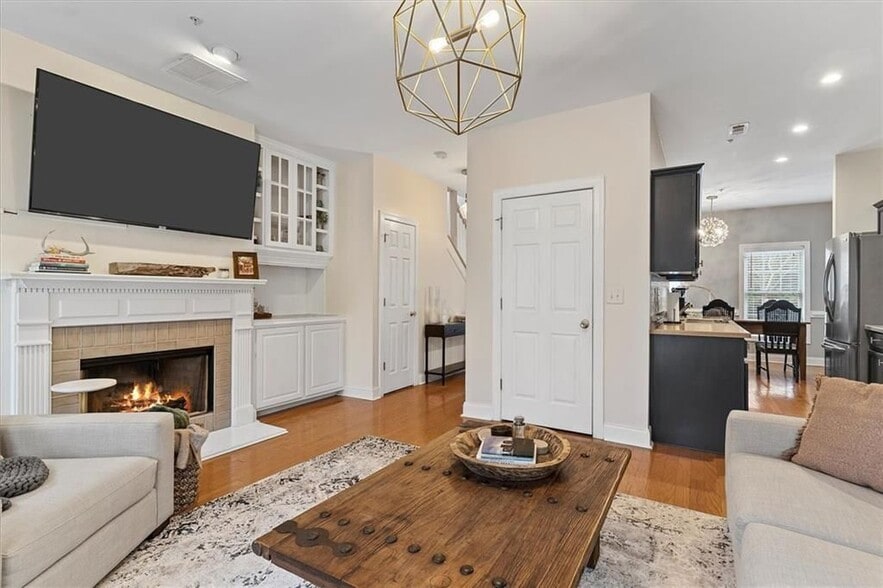 Building Photo - 1168 Stephens St