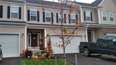 Building Photo - 2310 Flint Dr