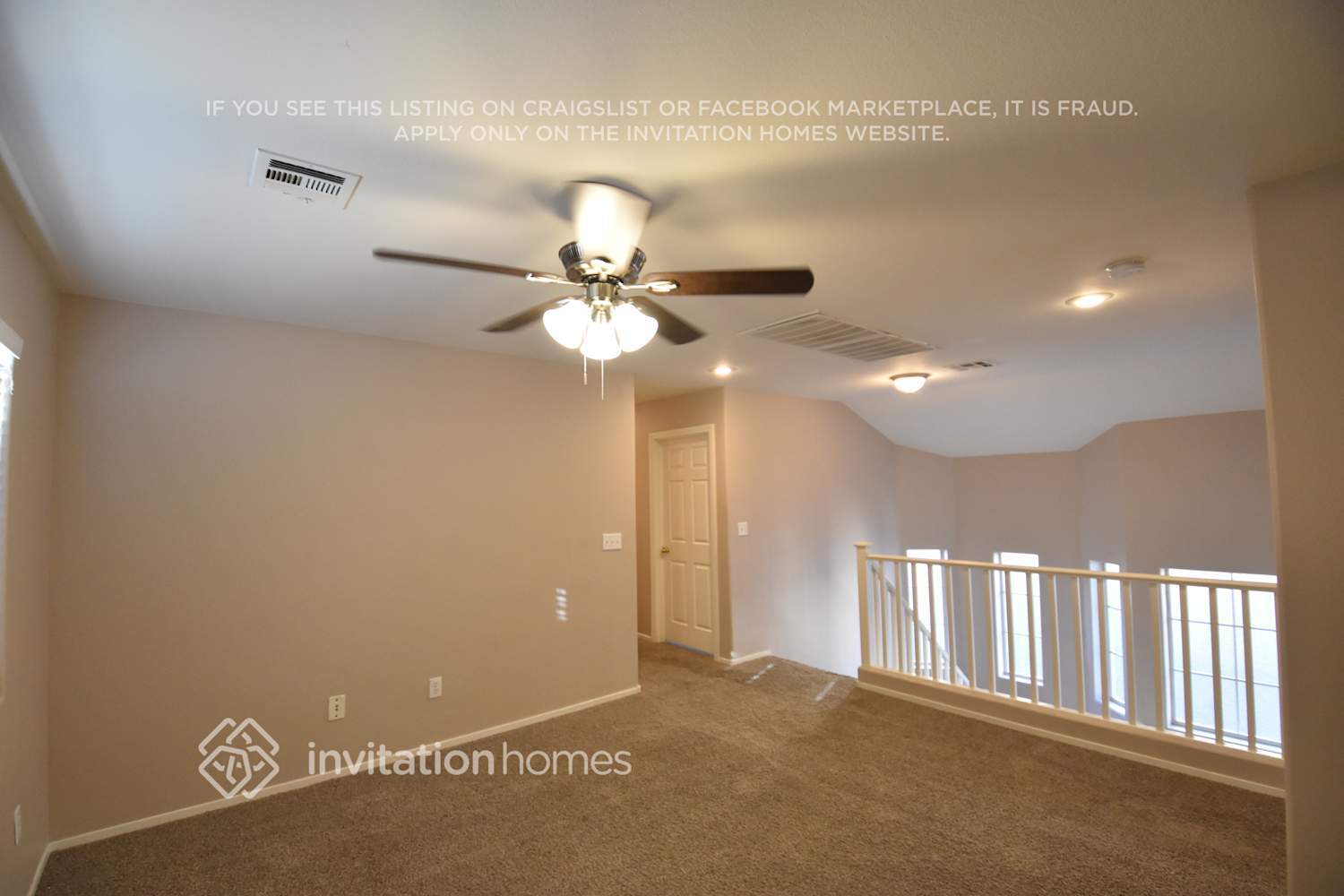 Building Photo - 9413 Santana Siesta Ave
