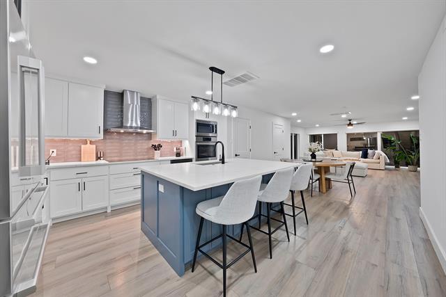 Building Photo - 4114 Delano Pl