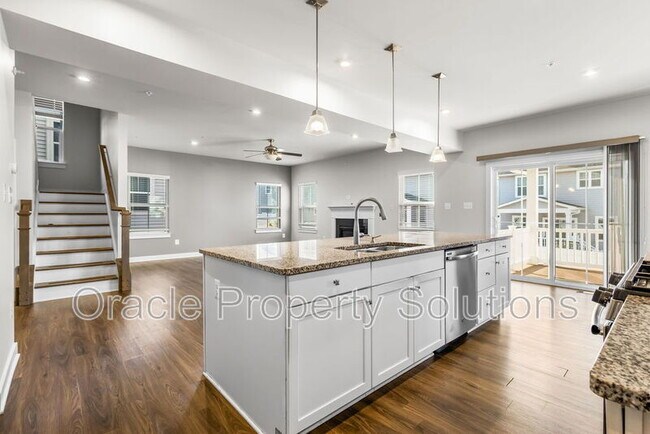 Building Photo - 2305 Wadlow Ln