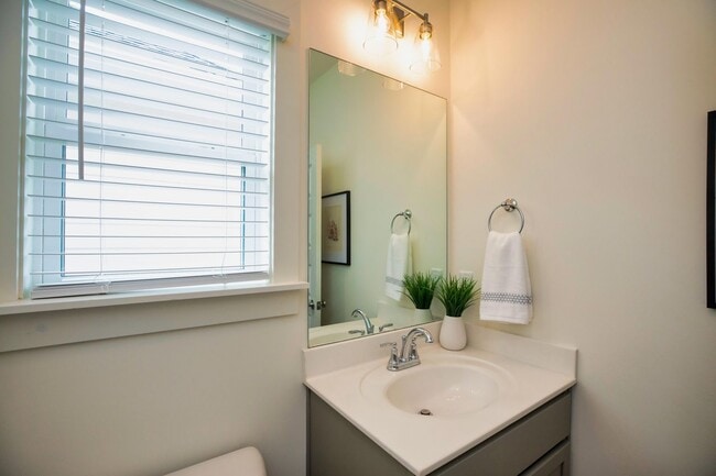 Building Photo - Elevated Rental Home with Community Amenities