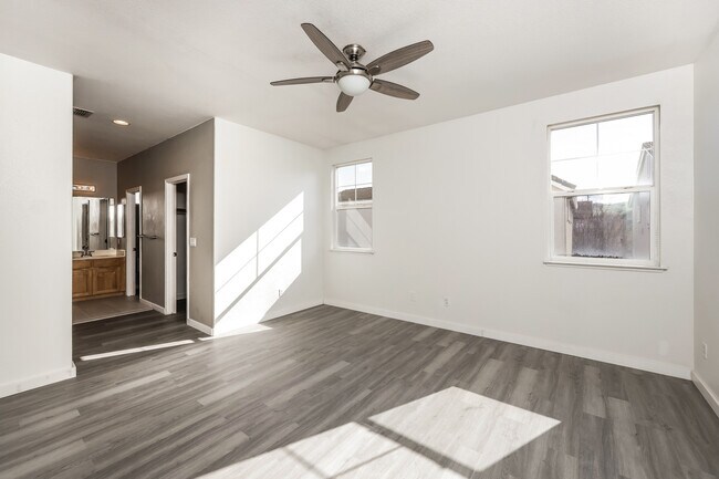 Building Photo - 1093 Mayport Dr