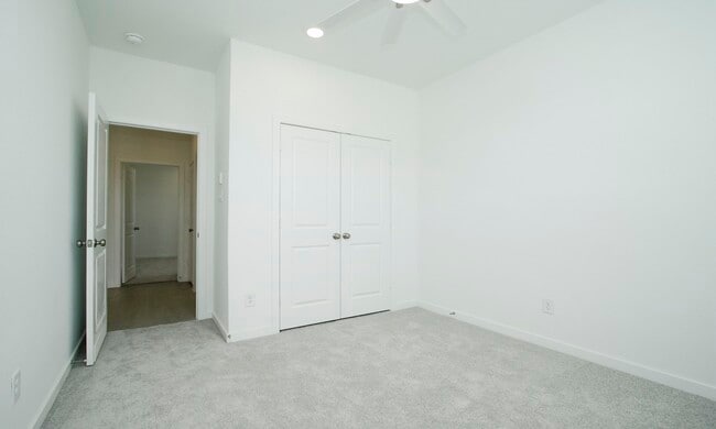 Building Photo - 27222 Grass Cliff Ln