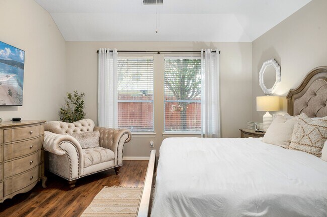 Building Photo - 24647 Hampton Lakes Dr