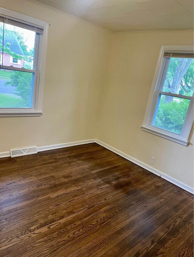 Building Photo - 3018 Chafin Ave