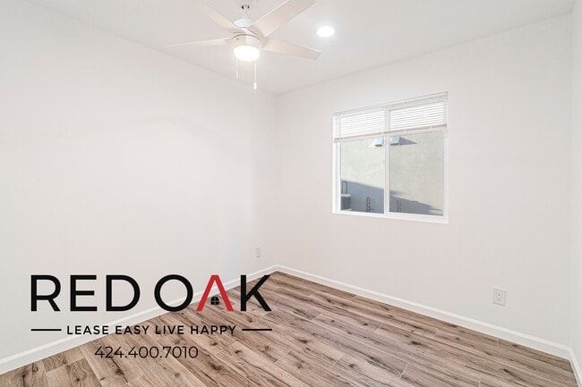 Building Photo - 651 W 92nd St