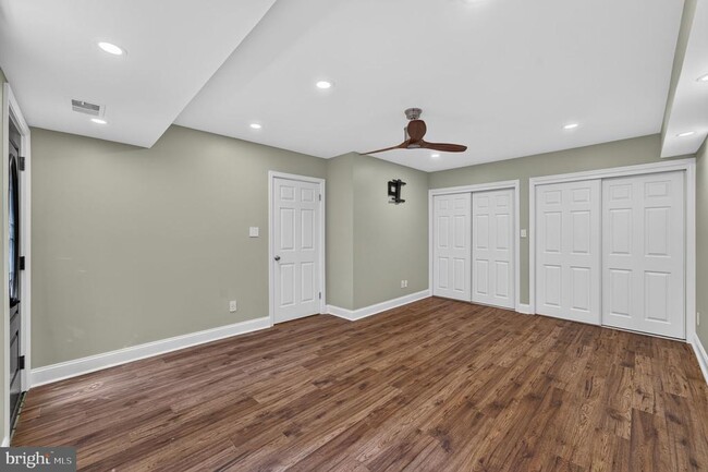 Building Photo - 6443 Walters Woods Dr