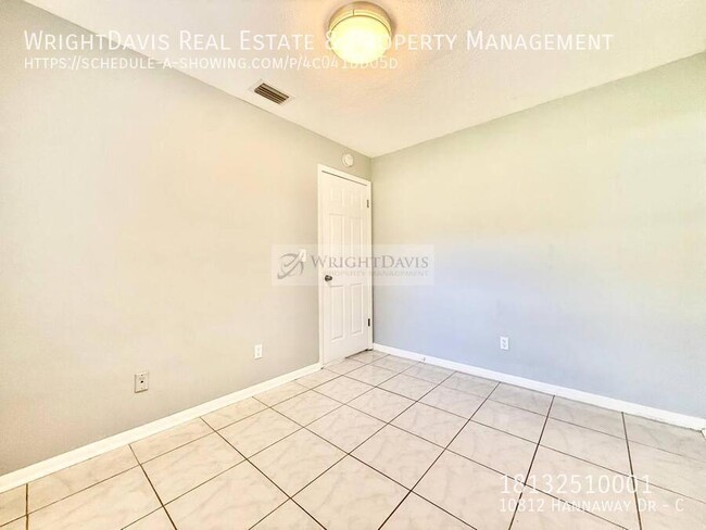 Building Photo - 10812 Hannaway Dr