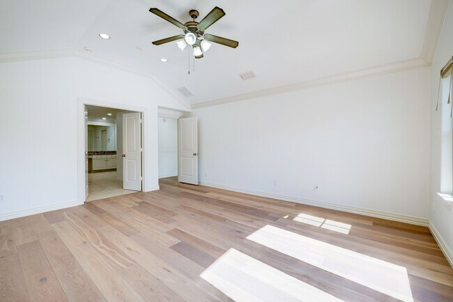 Building Photo - 14470 Summerleaf Ln