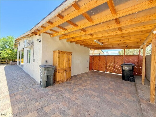 Building Photo - 6144 Rosalita Ave