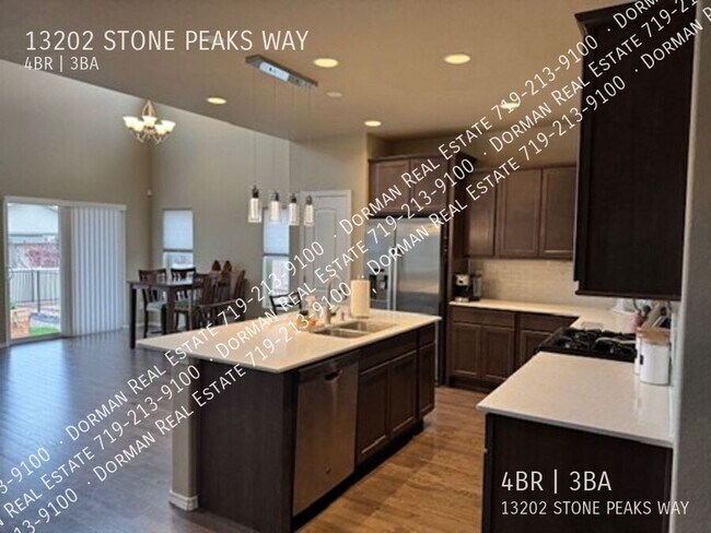 Building Photo - 13202 Stone Peaks Way