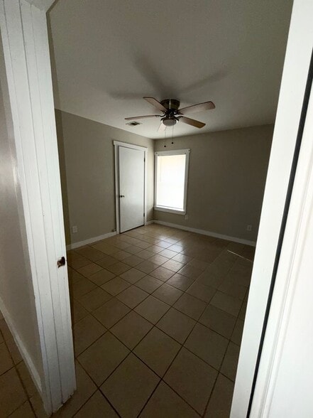 Building Photo - 300 Cedar St