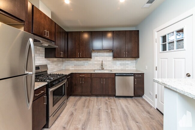 Building Photo - 1147 Maple Ave