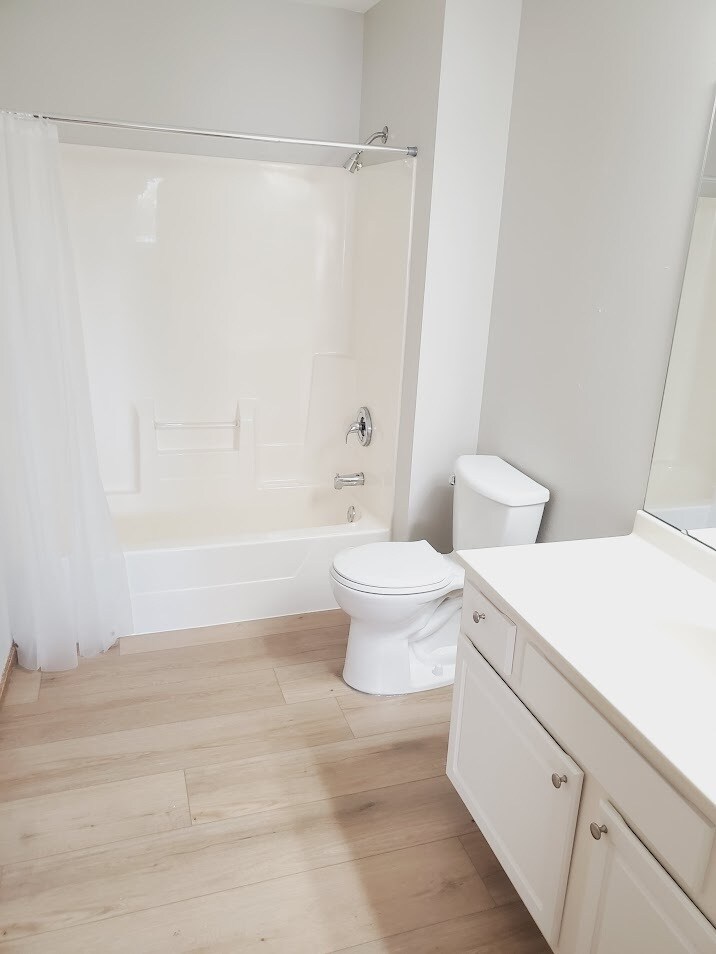 Building Photo - 1200 Murray St NE