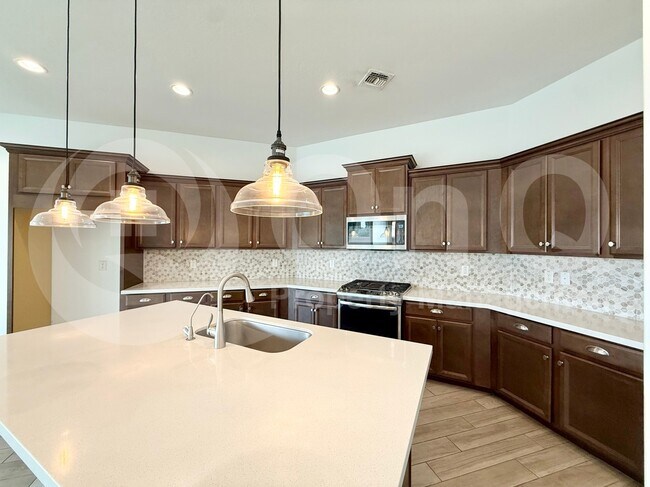 Building Photo - 22597 E Sentiero Ct