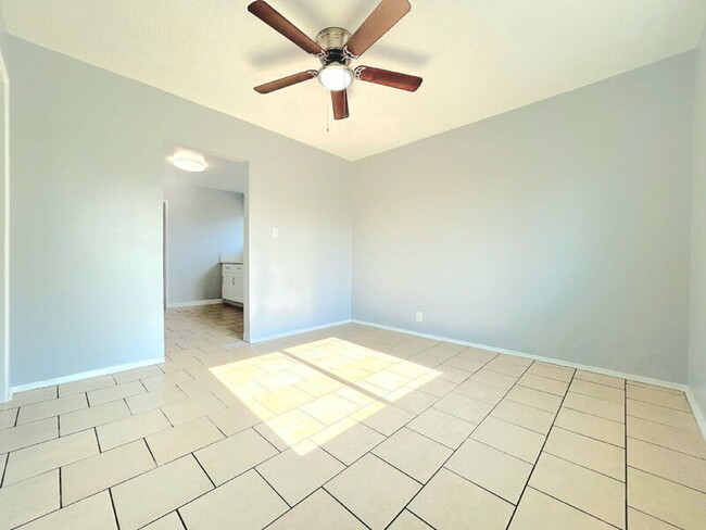 Building Photo - 8118 Stanford Ave