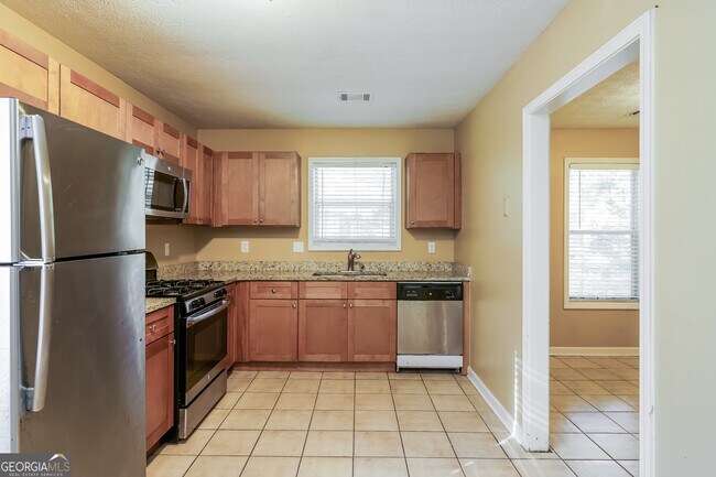 Building Photo - 7685 Mountain Creek Way