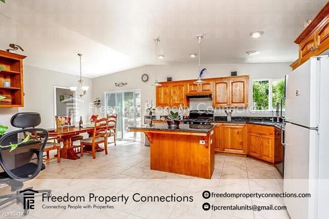 Building Photo - 3 br, 1 bath House - 1176 Pino Solo Drive ...