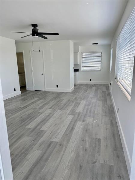 Building Photo - 2837 NE 30th St