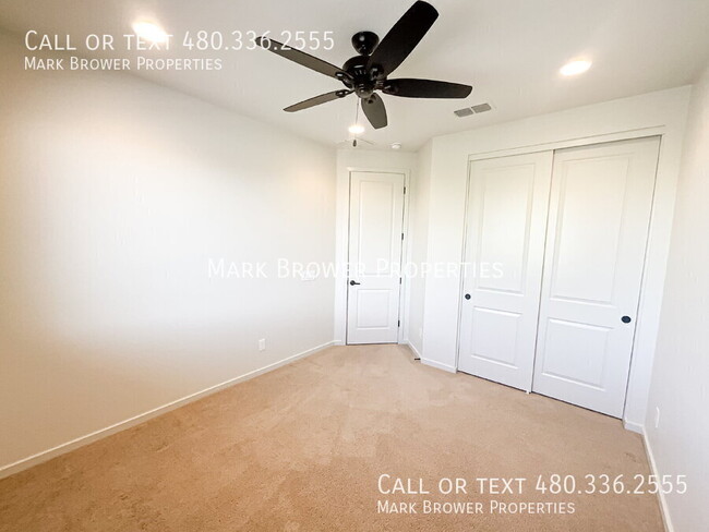 Building Photo - 2914 E Sands Dr