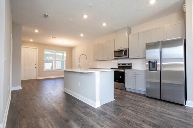 Building Photo - 16350HVS