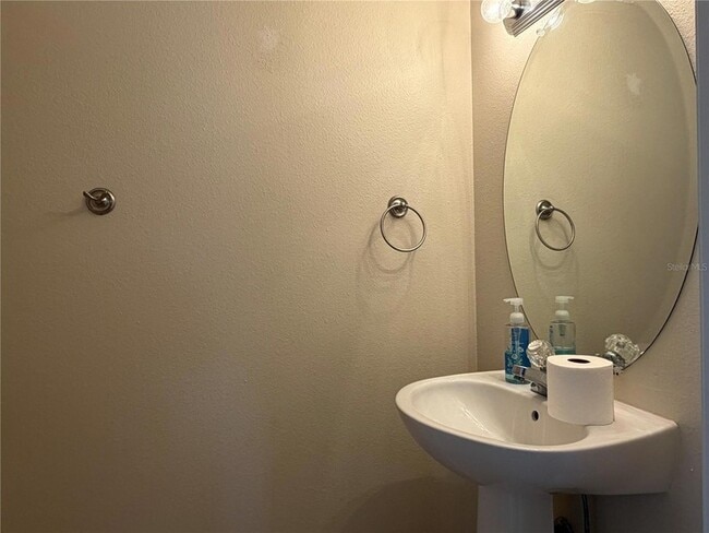 Building Photo - 758 Burlwood St